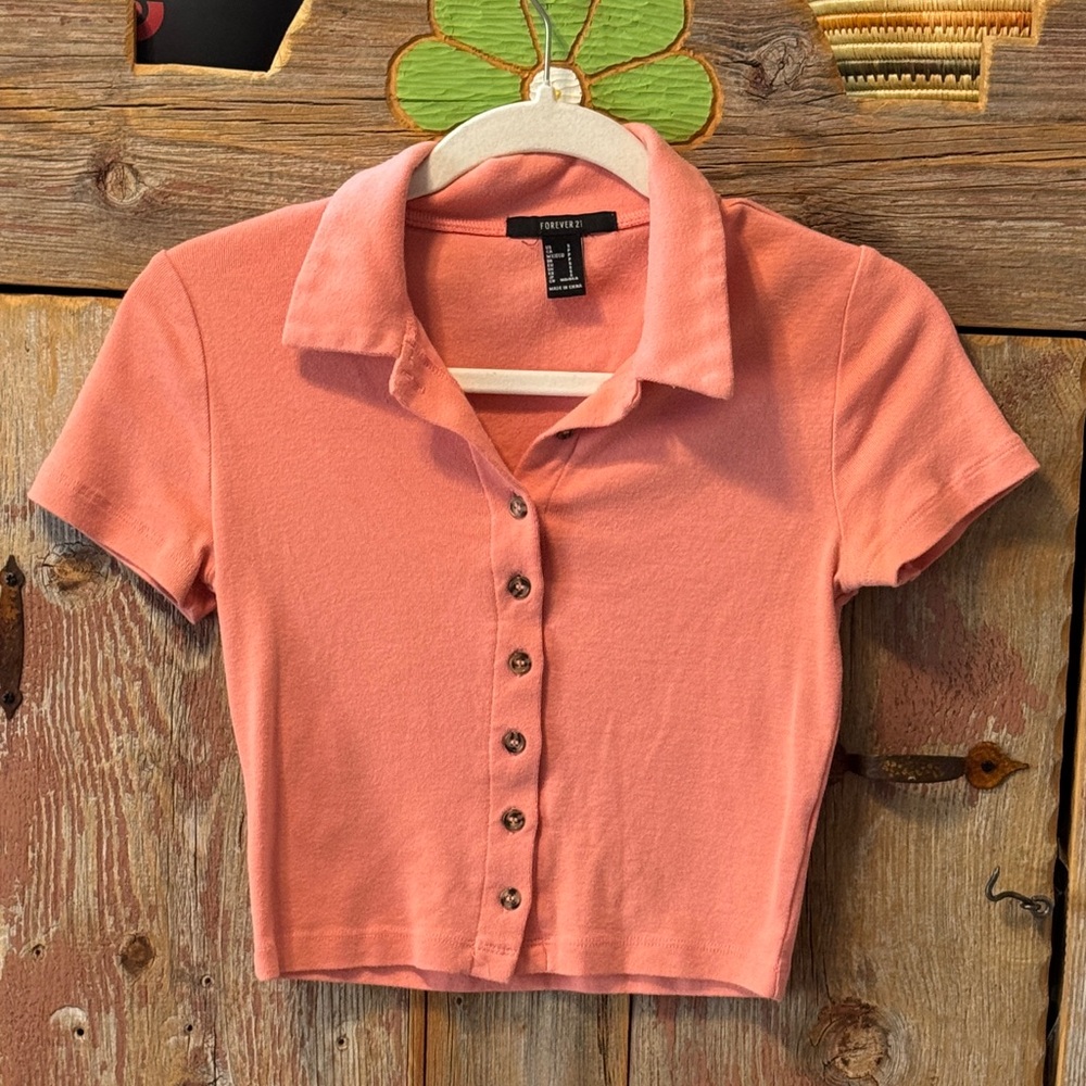Forever 21 Coral Button-Down Crop Top size small